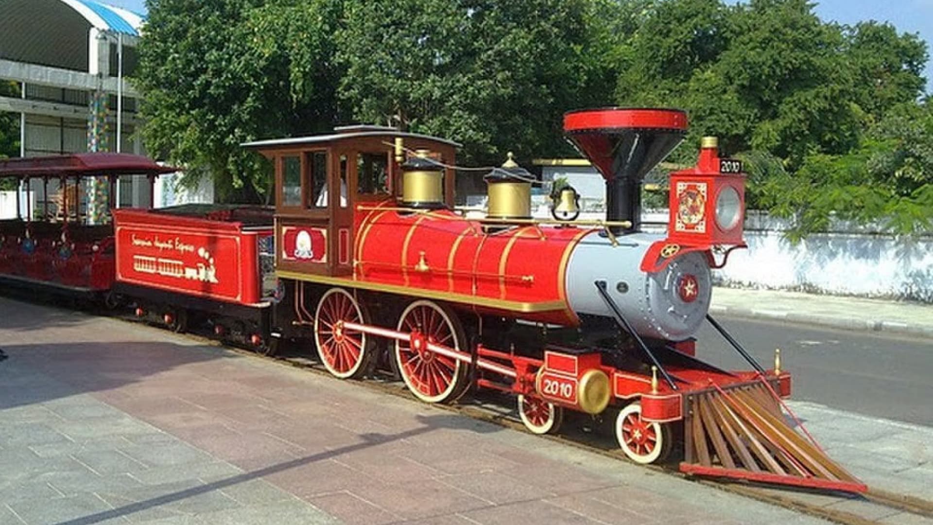 Gallery Image 4