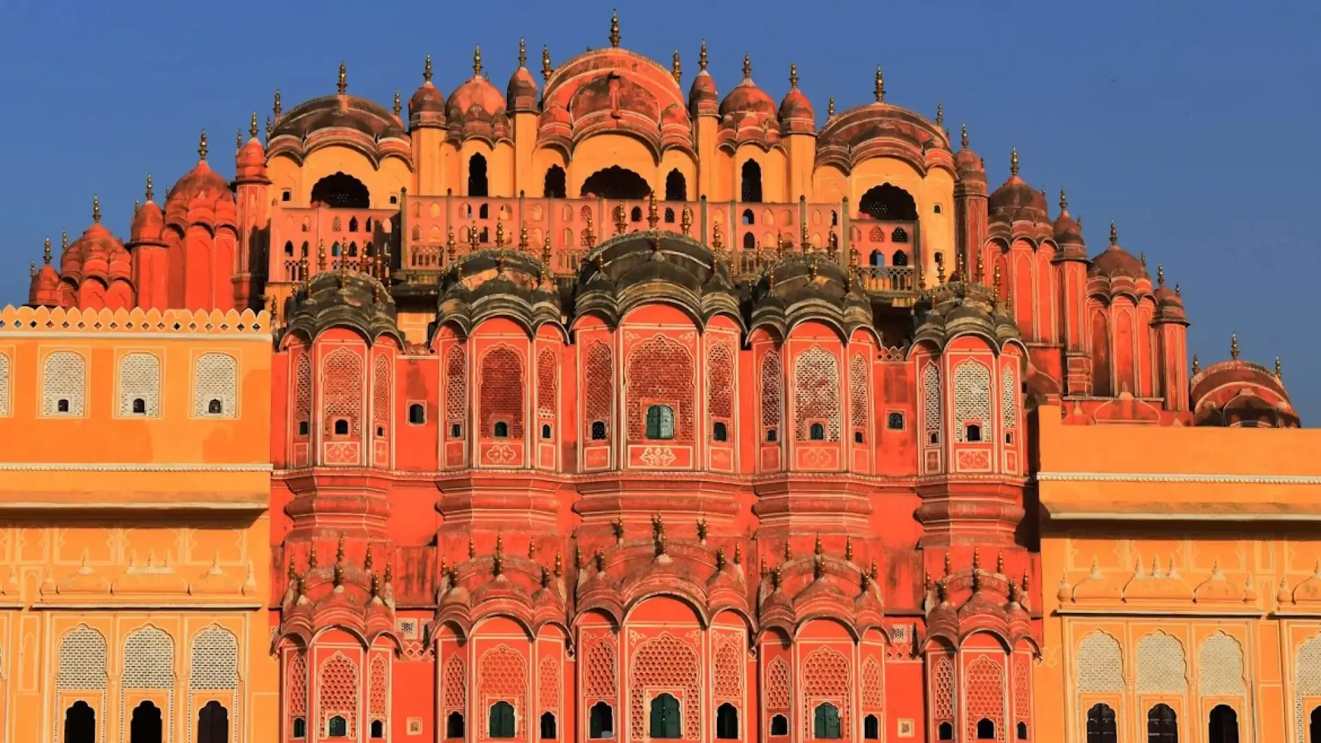Hawa Mahal: The Iconic Palace of Winds in Jaipur - Photo 7
