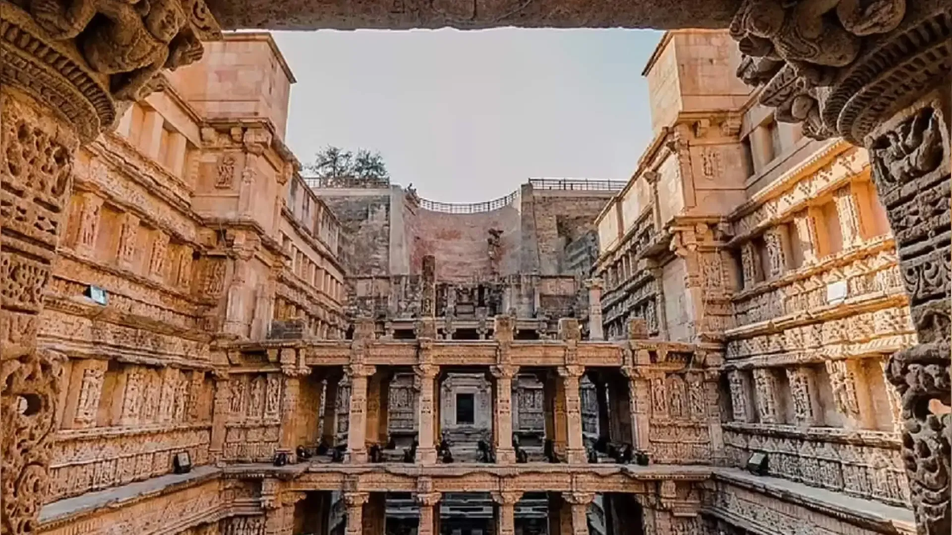 Rani Ki Vav: The Queen's Stepwell and UNESCO World Heritage Site - Photo 3