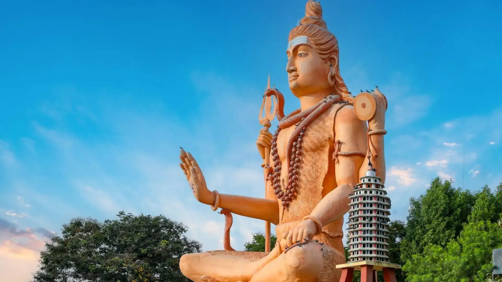 Nageshwar Jyotirlinga: A Sacred Shiva Temple Near Dwarka - Photo 4