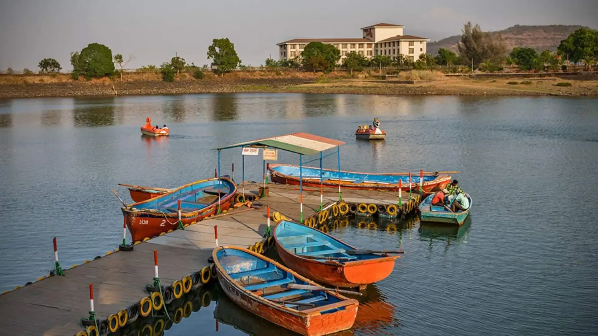 Saputara: The Ultimate Travel Guide to Gujarat's Misty Hill Station - Photo 5