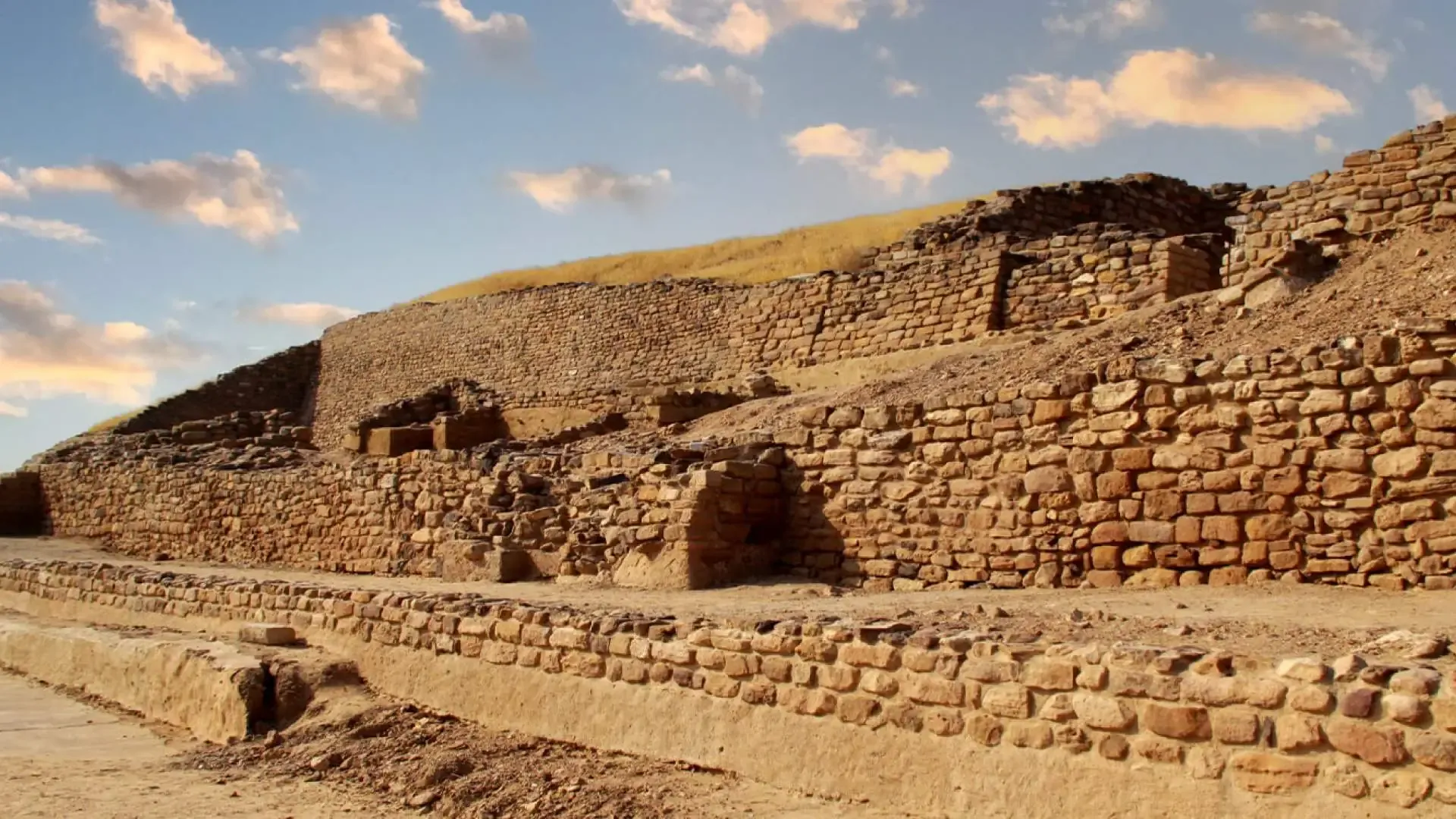 Dholavira: The Ancient Harappan City of Gujarat - Photo 3