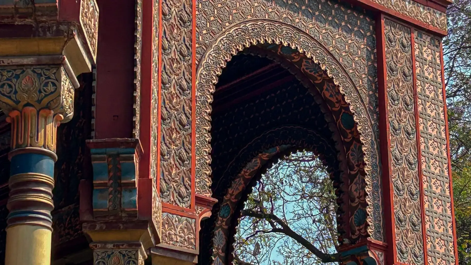 Sayaji Baug & Baroda Museum Vadodara: Royal Park, Planetarium & Toy Train Guide