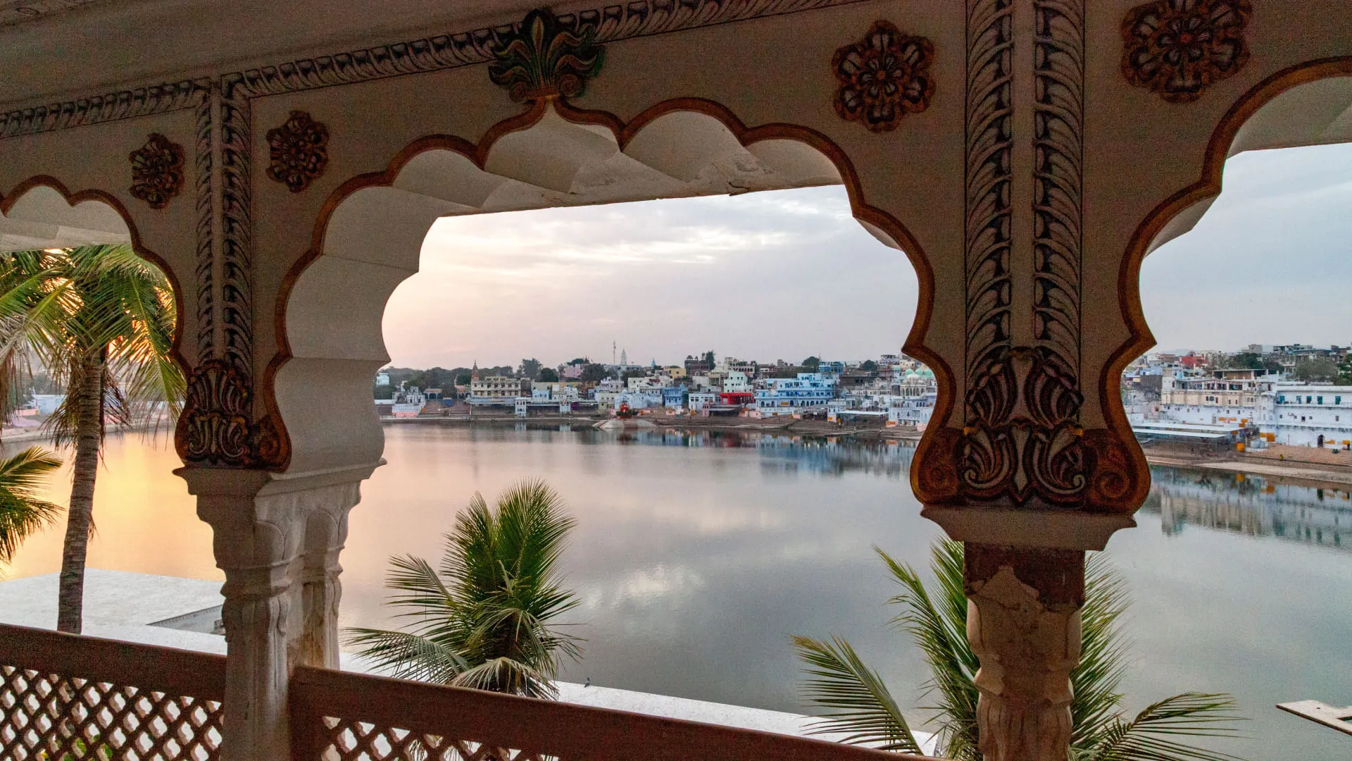 Pushkar Lake: Complete Guide to Rajasthan's Holiest Sacred Lake - Photo 3
