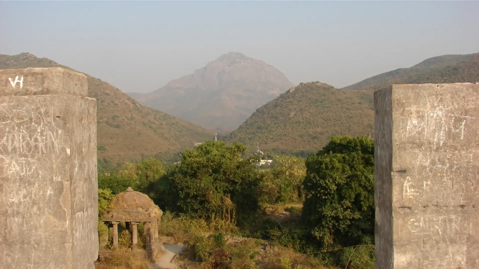 Uperkot Fort Junagadh: History, Buddhist Caves, Timings & Guide - Photo 5